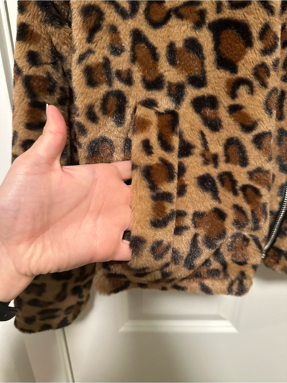 Jou Jou Leopard Print Faux Fur Jacket in Brown and Black - Picture 3 of 5